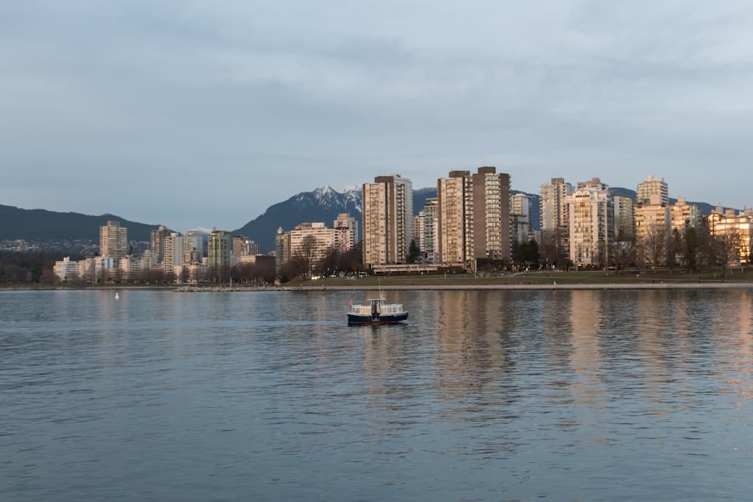 Vancouver seawall at calm morning.